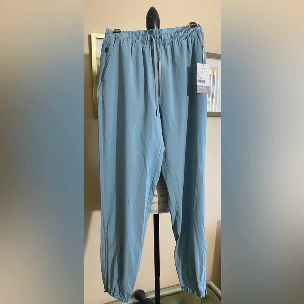 NWT Vuori Weekend Teal Jogger Pants